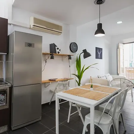 Apartamentos Malaga Center Apartment *