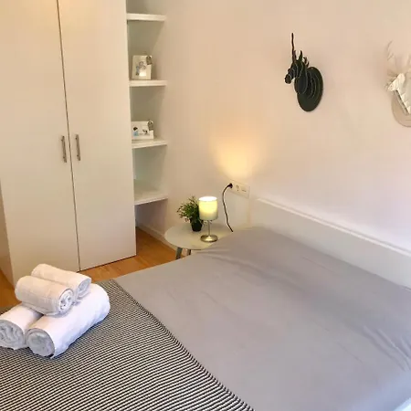 Apartamentos Malaga Center * Malaga