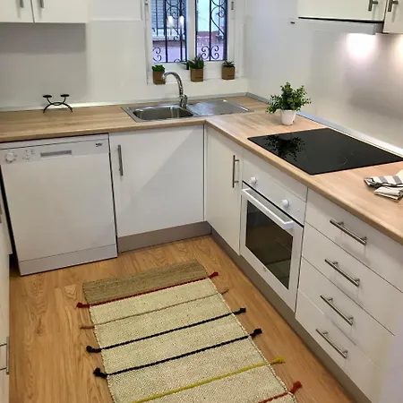 Apartamentos Malaga Center * Malaga